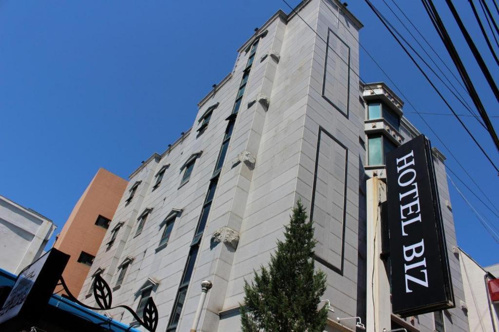 Hotel Biz Jongno Insadong Сеул Экстерьер фото