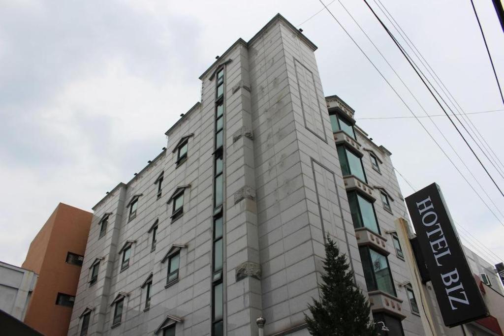 Hotel Biz Jongno Insadong Сеул Экстерьер фото